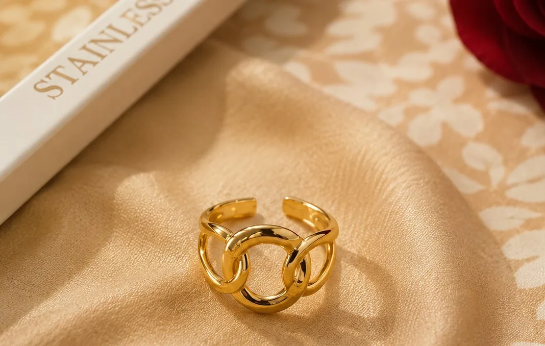 Knot Ring